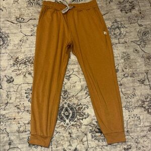 Vuori Yellow Lightweight Ponto performance Jogger